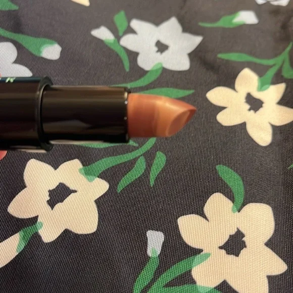 Laura Geller Italian Marble Blush Stick & Lipstick - Picture 4 of 7